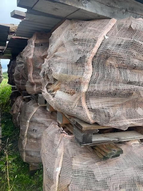 24 Paletten Brennholz