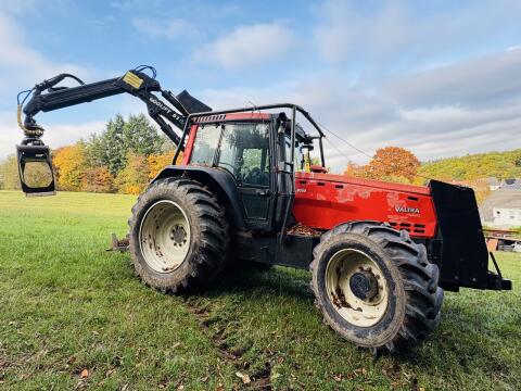 VALTRA 8350-4 LOF-Zugmaschine/Geräteträger