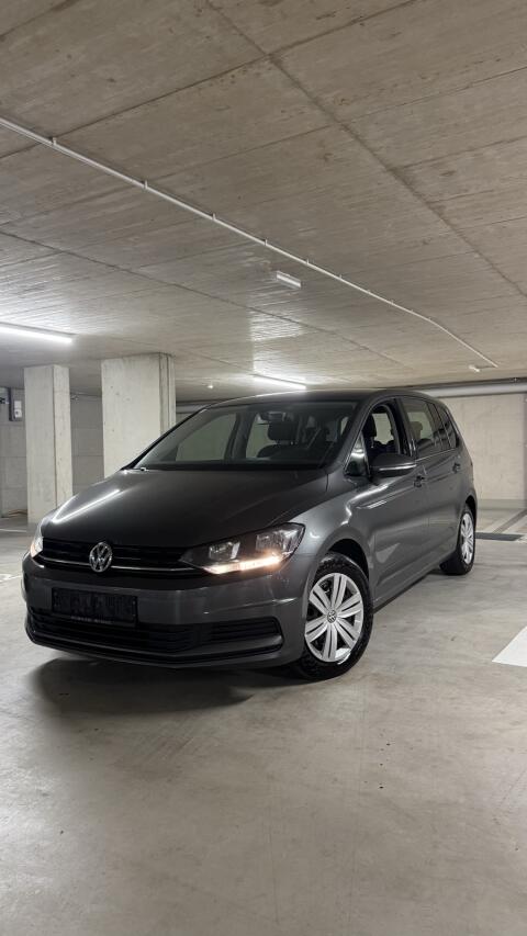 VW Touran 1.6TDi DSG