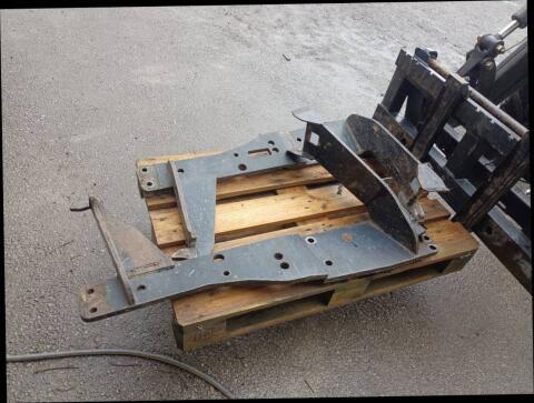 Hydrac Frontladerkonsole zu John Deere 6000 Serie 6110