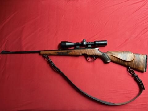 Steyr Mannlicher .222 Rem + Hawke 3-12x50 ZFR (neuer Schaft)
