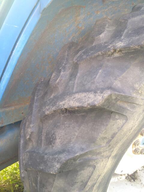 Traktor Ford 6610