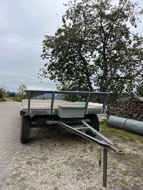 Ballenanhänger
