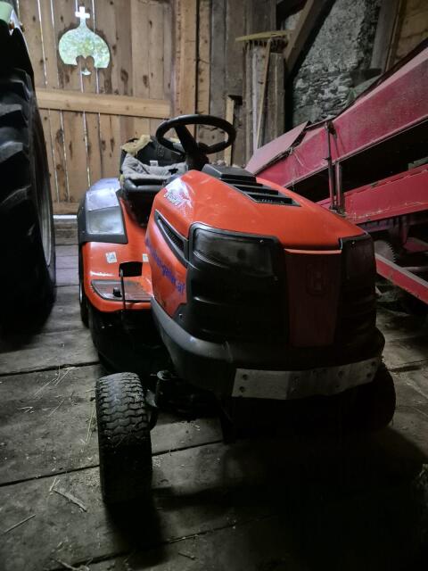 Husqvarna Rasentraktor CTH 126