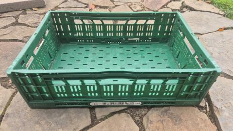 Neue und neuwertige Faltboxen 600x400x180/36mm zu verkaufen