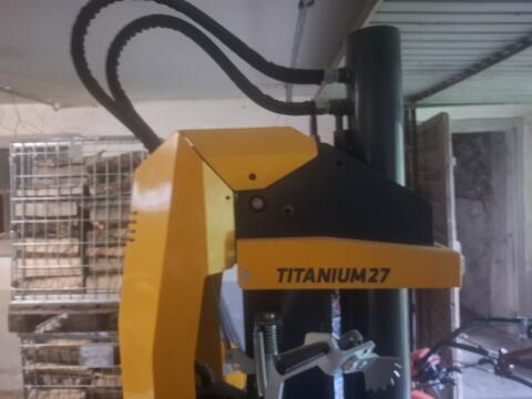 Verkaufe Holzspalter Uniforest Titanium 27