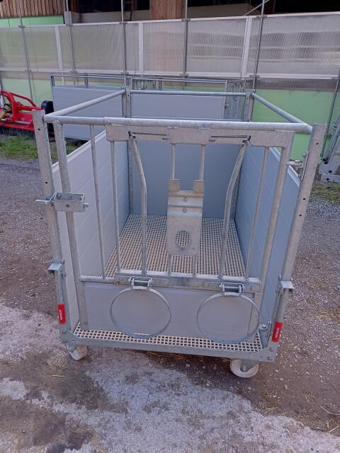 Verkaufe mobile Kälberbox von Schauer