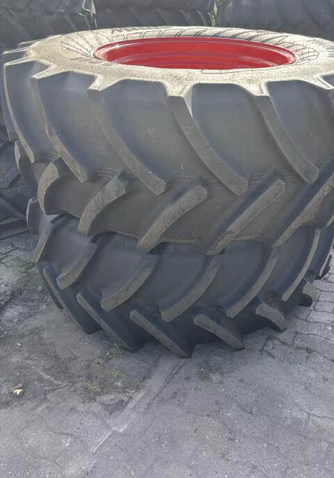 Fendt 710/70R38 + 600/65R28