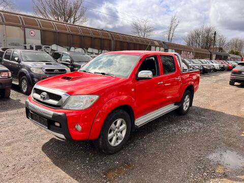 Suche Hilux oder L200