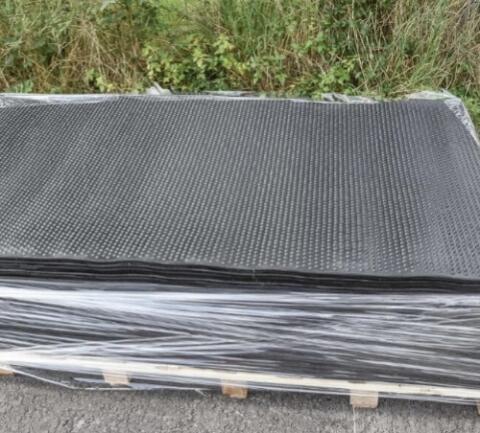 Neu-Gummimatten 200x100 cm, 17 mm stark