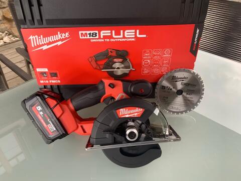Milwaukee Akku Metallsäge M18FMCS, 1 x M18HB5.5 Akku NEU