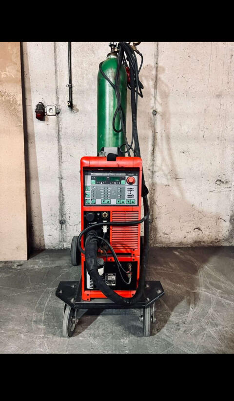 Schweißgerät Fronius TransPuls Synergic 2700