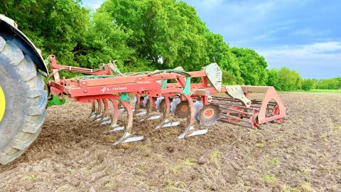 KVERNELAND CLD 470 CLC - Flügelschargrubber Steinsicherung