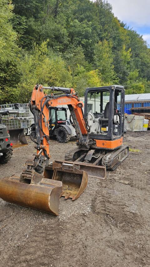 Minibagger Hitachi U33, 3,5 t