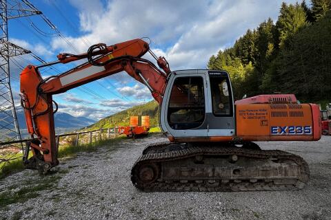 Fiat Hitachi EX235