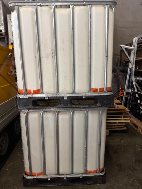 6 Stk. IBC Tanks zu verschenken