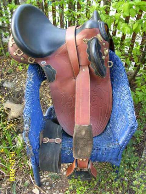 Verkaufe sehr schönen gebrauchten Western-Stocksattel