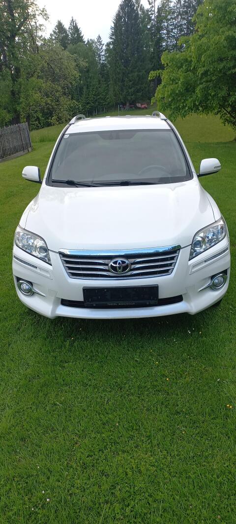 Toyota RAV 4 2,2 D-4D 150 DPF 4 WD Elegance SUV