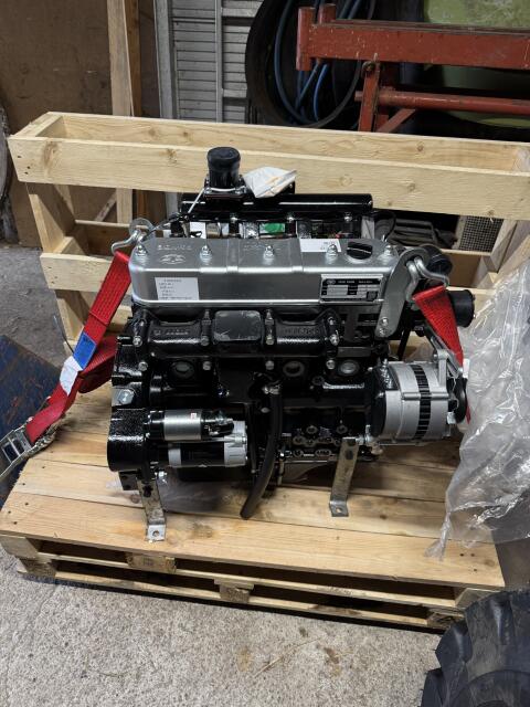 Motor für Radlader ZL 12 F