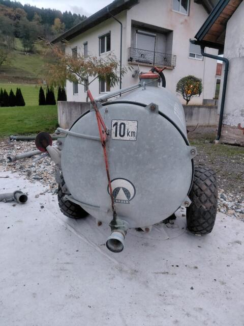 Güllefass 2.100 Liter