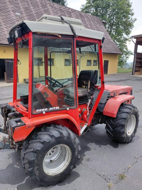 Antonio Carraro Supertrac 5600 HTM