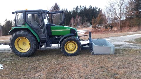 John Deere 3200x