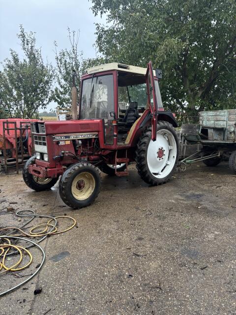 Case IH 745 XL IHC