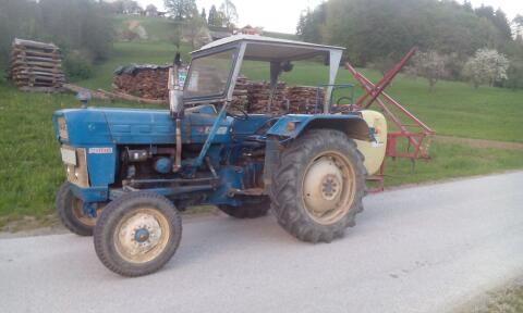 Ford 2000