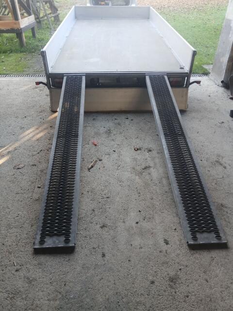 Autoanhänger Eduard 4x2m