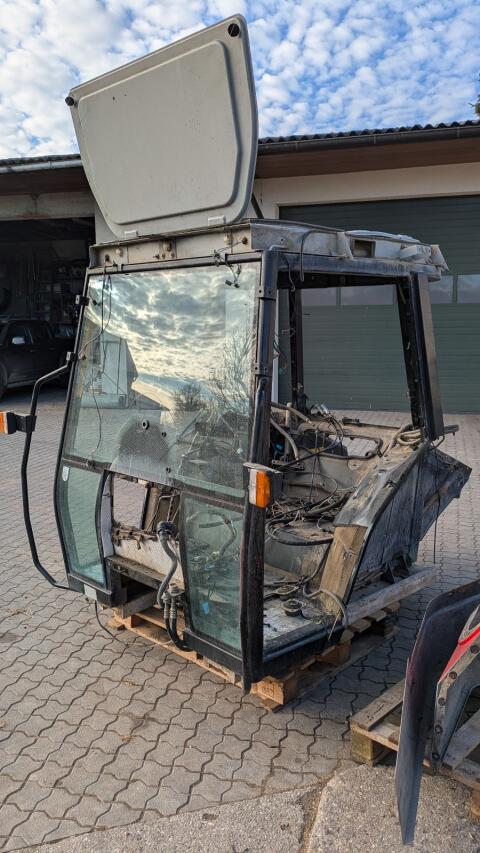 Kabine von MF 6200 od. 4200 Serie