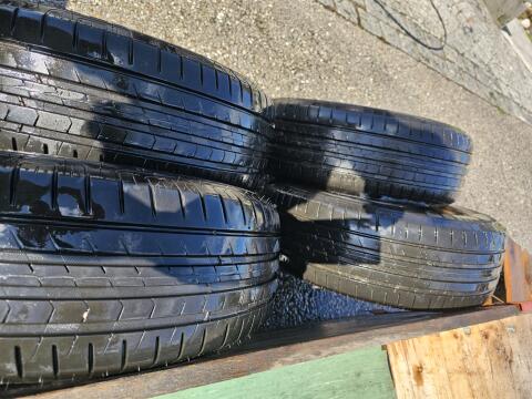 Alu-Felgen mit Reifen 195/45 R16 für Renault Megane