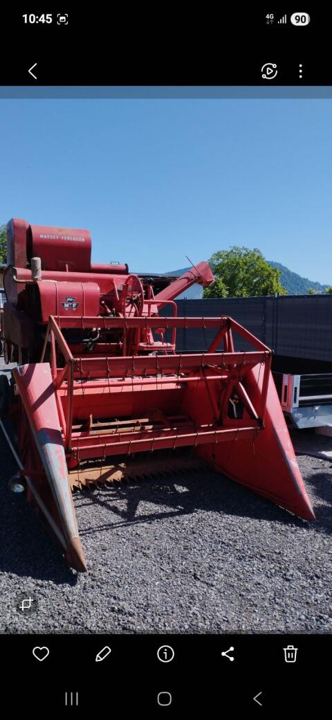 Massey Ferguson MF 630s Drescher