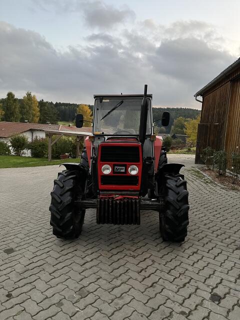 Massey Ferguson 253