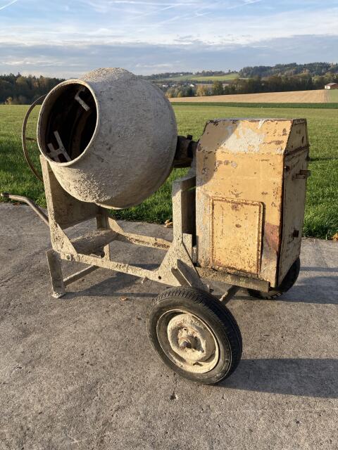 Mischmaschine / Betonmischmaschine