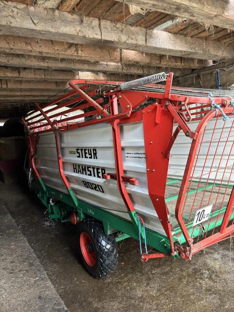 Steyr Hamster 8020 Ladewagen
