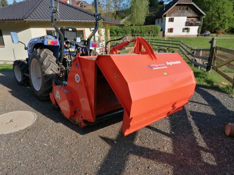 Schlegelmulcher mit Sammelcontainer Agrimaster XR130 neuwertig