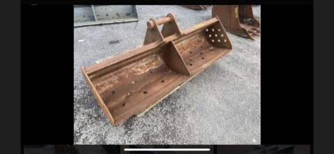 Suche JCB Grabenräumlöffel, Böschungslöffel Star