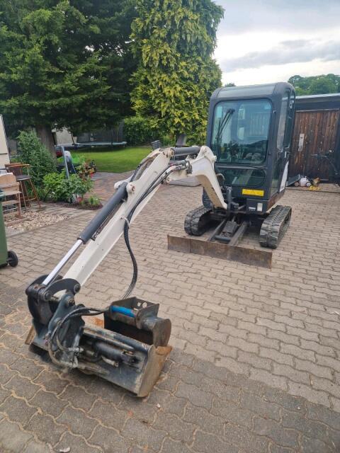 Bobcat Bagger Minibagger E16