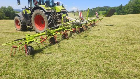 Claas Volto 900
