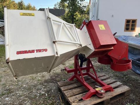 Urban TR70, Häcksler, Holzhäcksler
