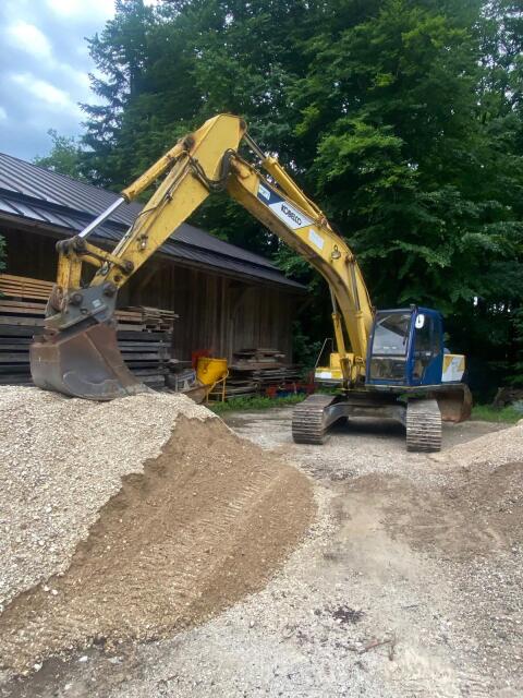 Kobelco SK200