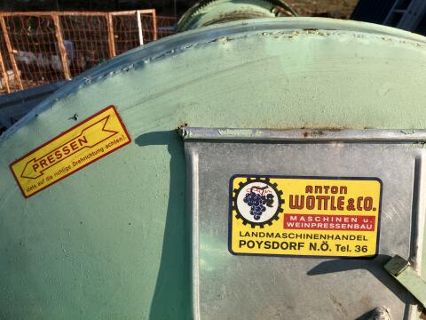 Weinpresse Wottle