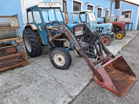 Traktor Ford 4000