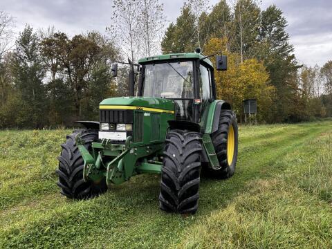 John Deere 6610