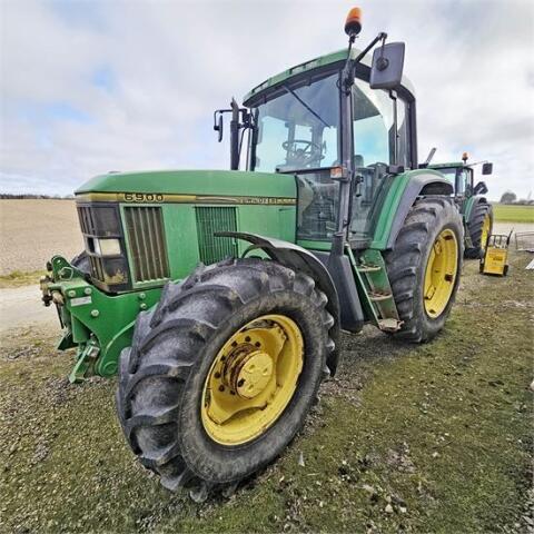 John Deere 6900