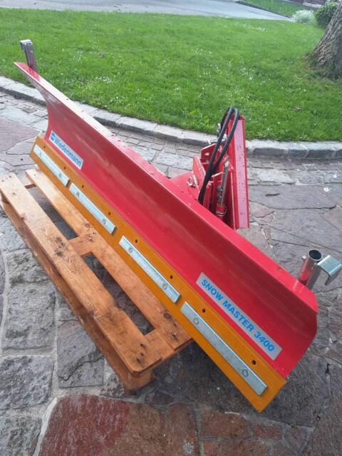 Schneeschild Wiedenmann Snow Master 3400 für Kleintraktoren