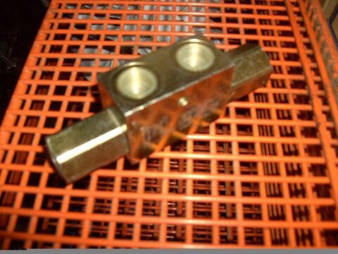 Doppeltwirkendes Rückschlagventil 1/2" oder 3/8"