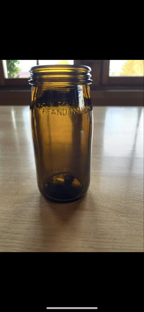 Suche 250 ml Braunglas