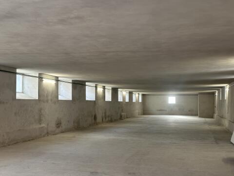 Lagerhalle mit Strom, Videoüberwachung & guter Autobahnanbindung