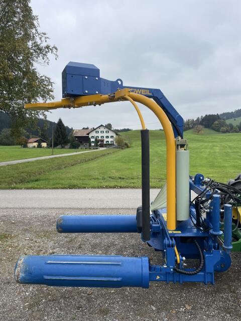 Göweil G 1015 Ballenwickler